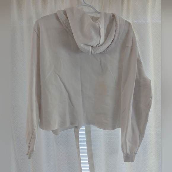 Peanuts Snoopy Graphic XL Cropped Hoodie in White - Picture 3 of 5